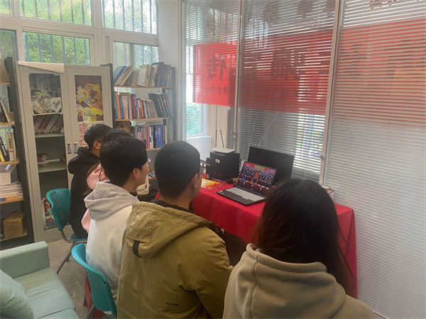 瀛︾敓绀惧尯鐪嬫斂鍗忎細璁