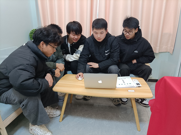 3.24 鎴戦櫌杈呭